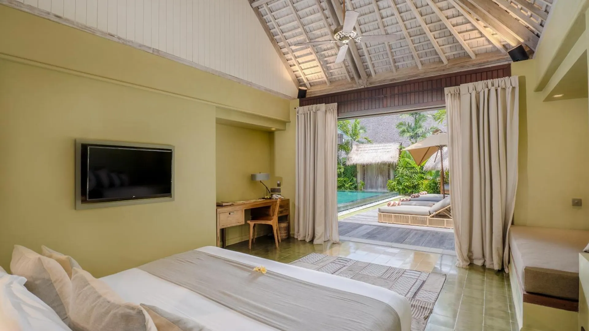Space Villas Bali Seminyak 0*,  Indonesia